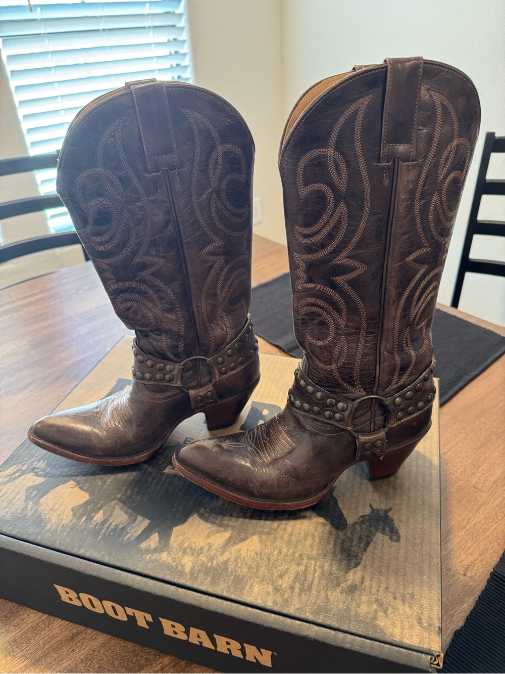 Idyllwind WOMEN'S BLAZEN WESTERN BOOTS - ROUND TOE